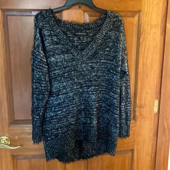 Rock & Republic silver and black shimmer sweater - Picture 2 of 4